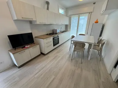 Cucina o angolo cottura di App4rent appartamenti Primavera - 2 family apartments