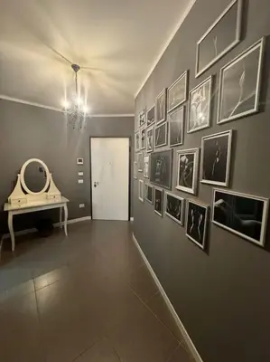 TV o dispositivi per l'intrattenimento presso ERMAN HOUSE Perla nera veneziana