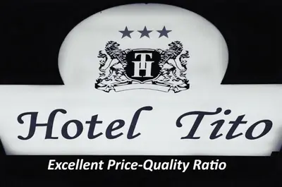 Certificato, attestato, insegna o altro documento esposto da Hotel Tito