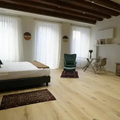 Diana's luxury guest house