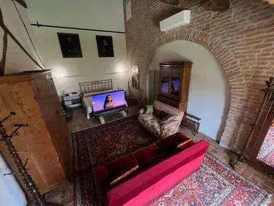 TV o dispositivi per l'intrattenimento presso Scuderia Country Mansion 3300SquareFeet