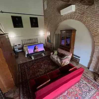 Scuderia Country Mansion 3300SquareFeet