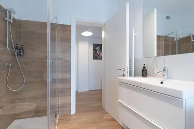 Planimetria di Large studio apartment with balcony in city centre