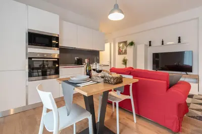 Planimetria di Large studio apartment with balcony in city centre
