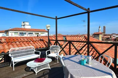Balcone o terrazza di Breathtaking terrace in Santa Margherita Square