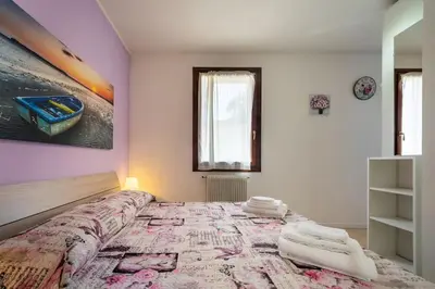 Letto o letti in una camera di Comfort Flat Vicenza with parking!