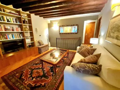 Biblioteca nell'appartamento