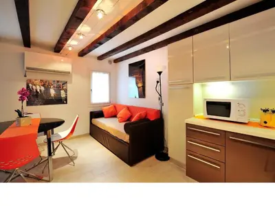 Cucina o angolo cottura di Palace La Vida Apartments by Wonderful Italy