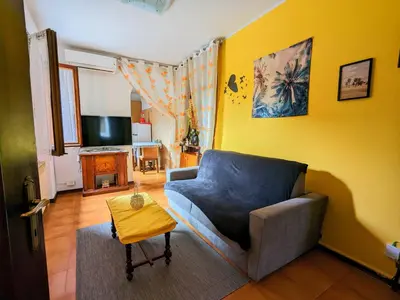 TV o dispositivi per l'intrattenimento presso Casa singola con spazio auto e giardino