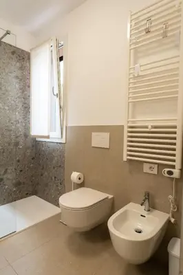 Bagno di Sun Village Residence con Piscina - Piazza Aurora - Adria Holiday Jesolo - FAMILY APARTMENTS