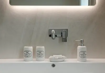 Bagno di Fully Furnished Green Apartment 1