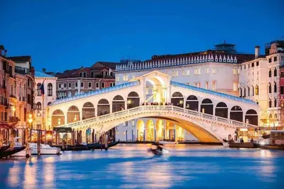 Vista sul fiume nelle vicinanze dell'appartamento