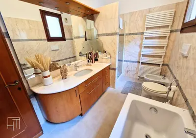 Bagno di HT - Residenza del Notaio in centro storico