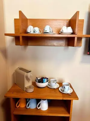 Set per la preparazione di tè e caffè presso Casa Chanel