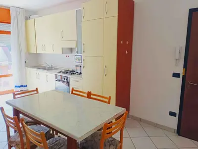 Cucina o angolo cottura di Apartments in Rosolina Mare 24930