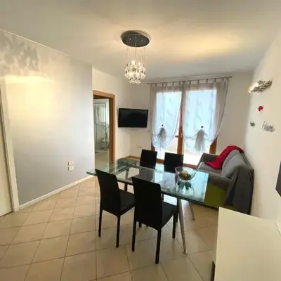 Easy Access to Venice Apartment