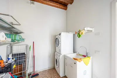 Cucina o angolo cottura di Beautiful Villa With Garden and Private Parking!