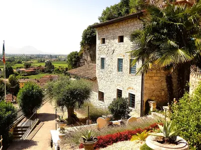 Giardino di Chez Les Grottes