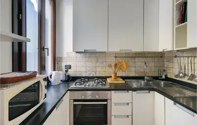 Cucina o angolo cottura di Stunning Apartment In Venezia -Ve-