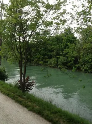 Paesaggio naturale nelle vicinanze della villa