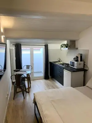 Cucina o angolo cottura di DGA Cozy Studio Relax in Padua