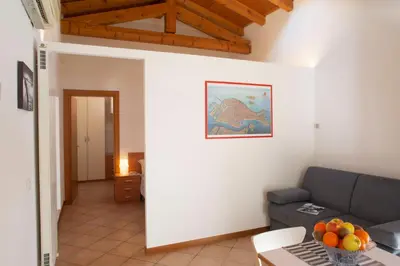 Area soggiorno di Yellow Loft