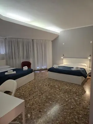 Letto o letti in una camera di MMM HOME Train Station 3