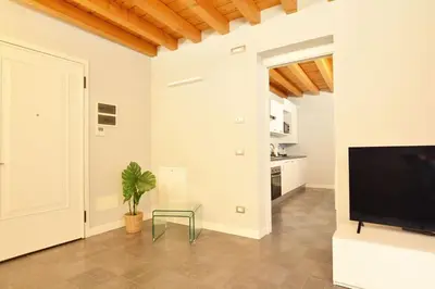 TV o dispositivi per l'intrattenimento presso Dimora Leon Bianco - eleganza e centralità