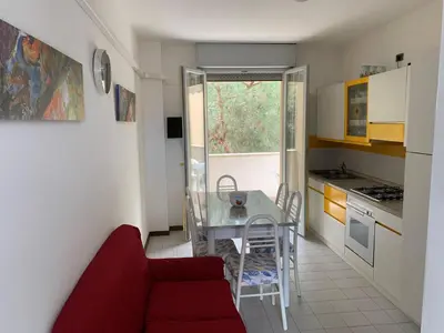 Cucina o angolo cottura di Beautifully renovated flat with shared pool
