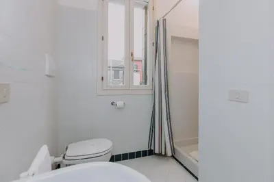 Bagno di Elegant nice Home with Private Terrace in Venice - Frari church