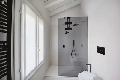 Bagno di Maison sul Pozzo, Venicevillas
