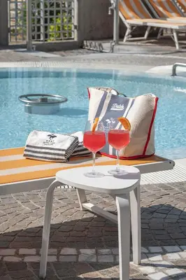 Piscina di Hotel Capri 3 Stelle SUPERIOR o nelle vicinanze
