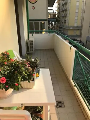Balcone o terrazza di Due camere, vicino al mare - CONDOMINIO OLIMPIA