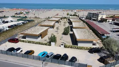 Vista generica sul mare o vista sul mare dall'interno dell'appartamento