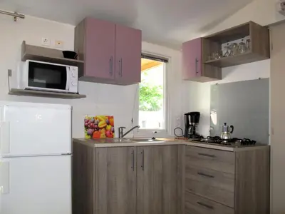 Cucina o angolo cottura di Holiday Home Happy Premium by Interhome