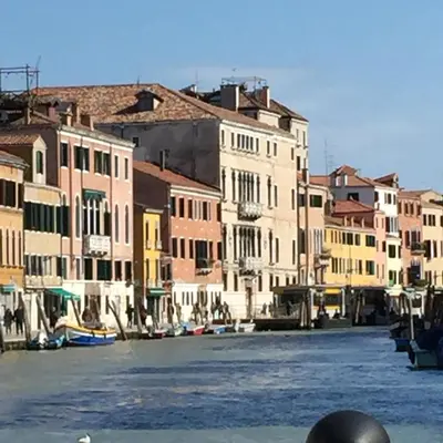 Vista sul fiume nelle vicinanze dell'appartamento