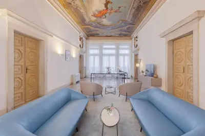 Area soggiorno di Luxury Calatrava - Apartment in Venetian Palazzo by Sarlux