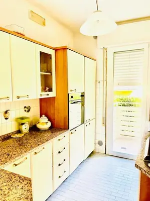 Cucina o angolo cottura di La casa delle letterine