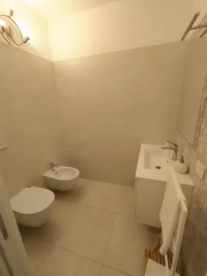 Bagno di Appartamento GINEPRO