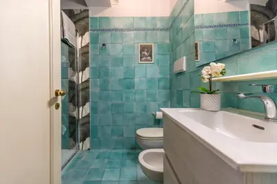 Bagno di Borgo Cavour Santi40