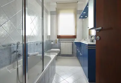 Bagno di Welc-ōM Tombelle