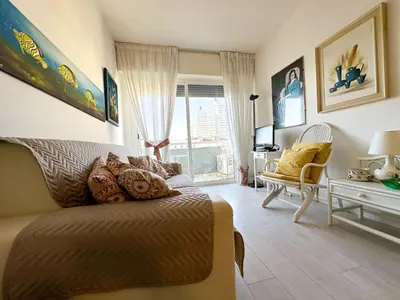 Area soggiorno di Due Camere, Vicino al Mare, CONDOMINIO RIO