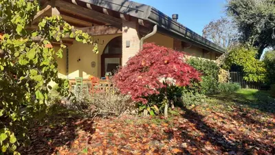 Giardino di A casa di Jolanda, indipendent house near historic Venice center with private parking and wide and fenced garden