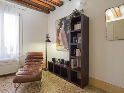 Biblioteca nell'appartamento