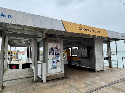 Planimetria di GRANDMA MARY Appartamento nel verde con Ascensore Balcone AC Internet Veloce GIUDECCA VENEZIA