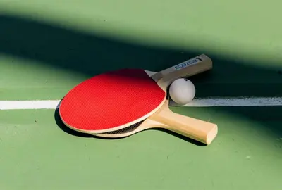 Attività di tennis o squash presso il campeggio o nelle vicinanze
