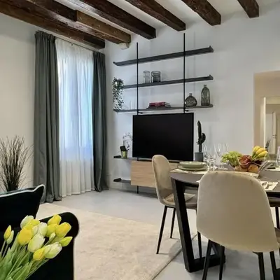 Rialto Prestige Canal View