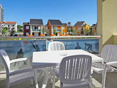 Piscina di Apartment Green Village-4 by Interhome o nelle vicinanze