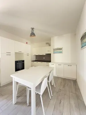 Cucina o angolo cottura di RESIDENCE WAVE 1-Solo per famiglie- WALTERIGATO APARTMENTS