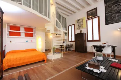Area soggiorno di Apartment Design Loft, 400m from Rialto's Bridge